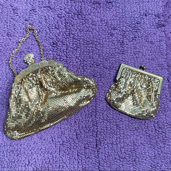 Vintage gold evening bag with matching coin purse - Picture 6 of 8